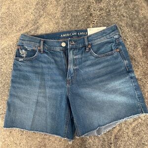 American Eagle Outfitters Women's Distressed Blue Jean Shorts NWT Size 4